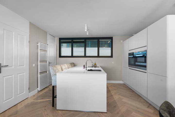 Photo 14 of Vossenstraat 98