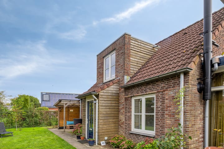 Photo 2 of Bronsbergen 25-R109