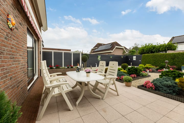 Photo 39 of Verlengde Kerkweg 42