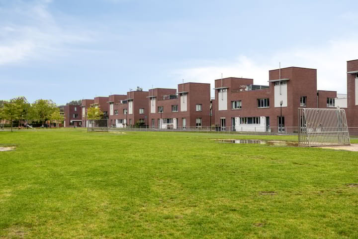 Photo 29 of Zeeltstraat 2