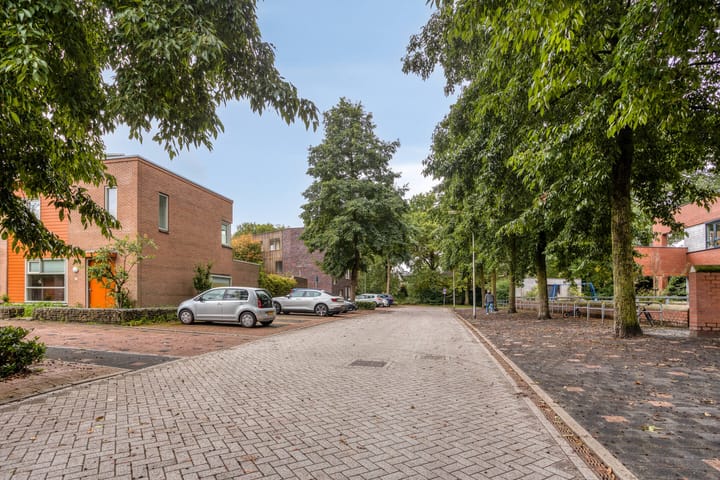 Photo 34 of Zeeltstraat 2