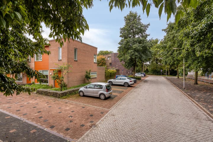 Photo 35 of Zeeltstraat 2