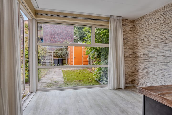 Photo 15 of Zeeltstraat 2