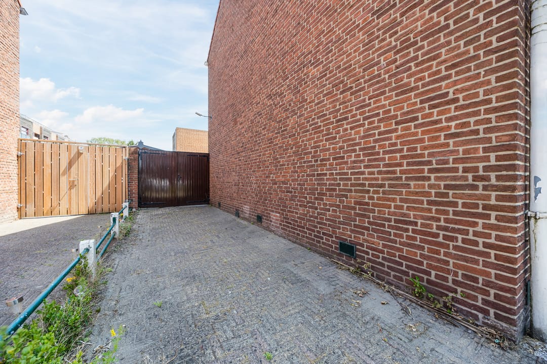 Photo 11 of Piet Heijnstraat 18