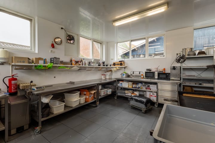 Photo 18 of Buorren 10