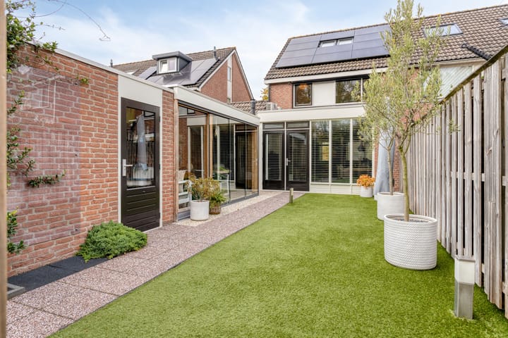 Photo 42 of Schoolstraat 20