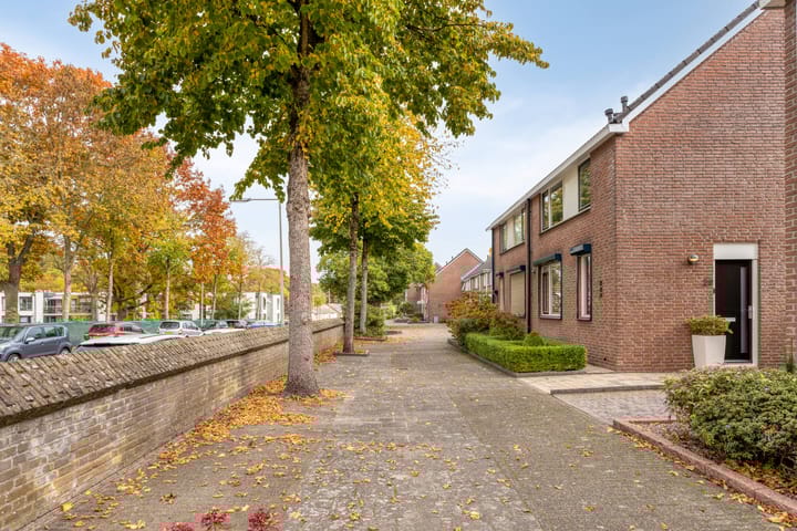 Photo 48 of Schoolstraat 20