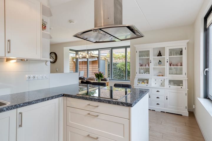 Foto 13 van Rosep 12