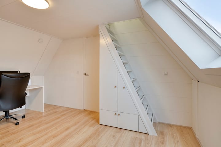 Foto 28 van Rosep 12