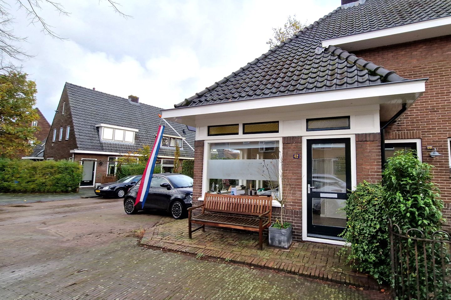 View photo 2 of Zeeweg 62