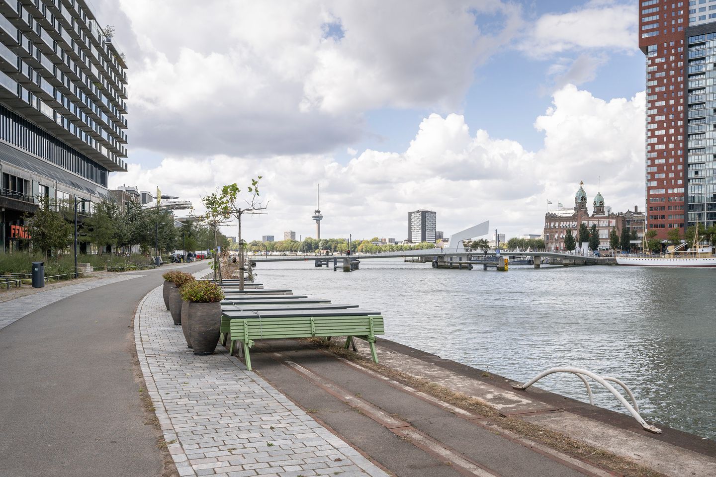 Foto 25 van Veerlaan 24-A