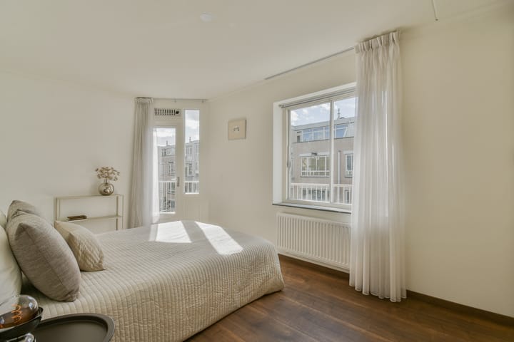 Foto 8 van Avercampstraat 17