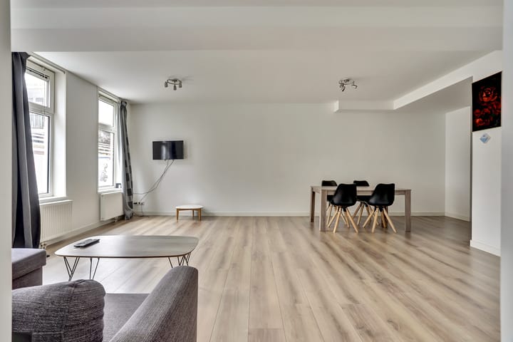 Foto 2 van Dirk van Wassenaarstraat 28-B