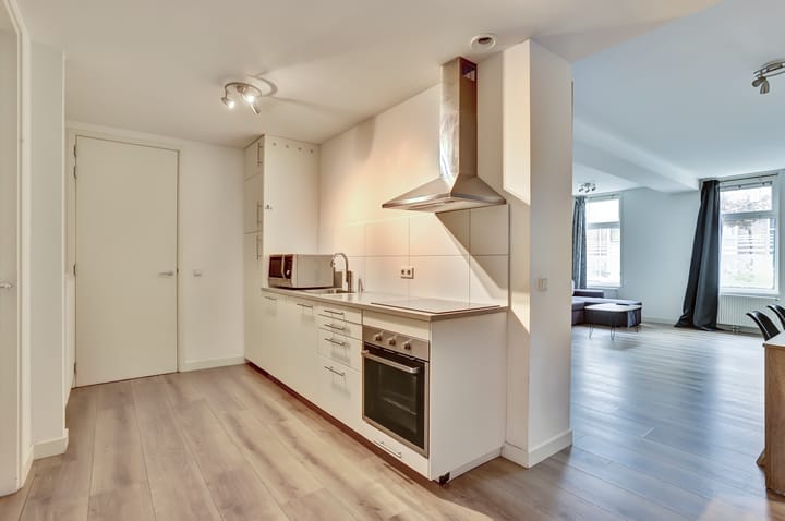 Foto 3 van Dirk van Wassenaarstraat 28-B