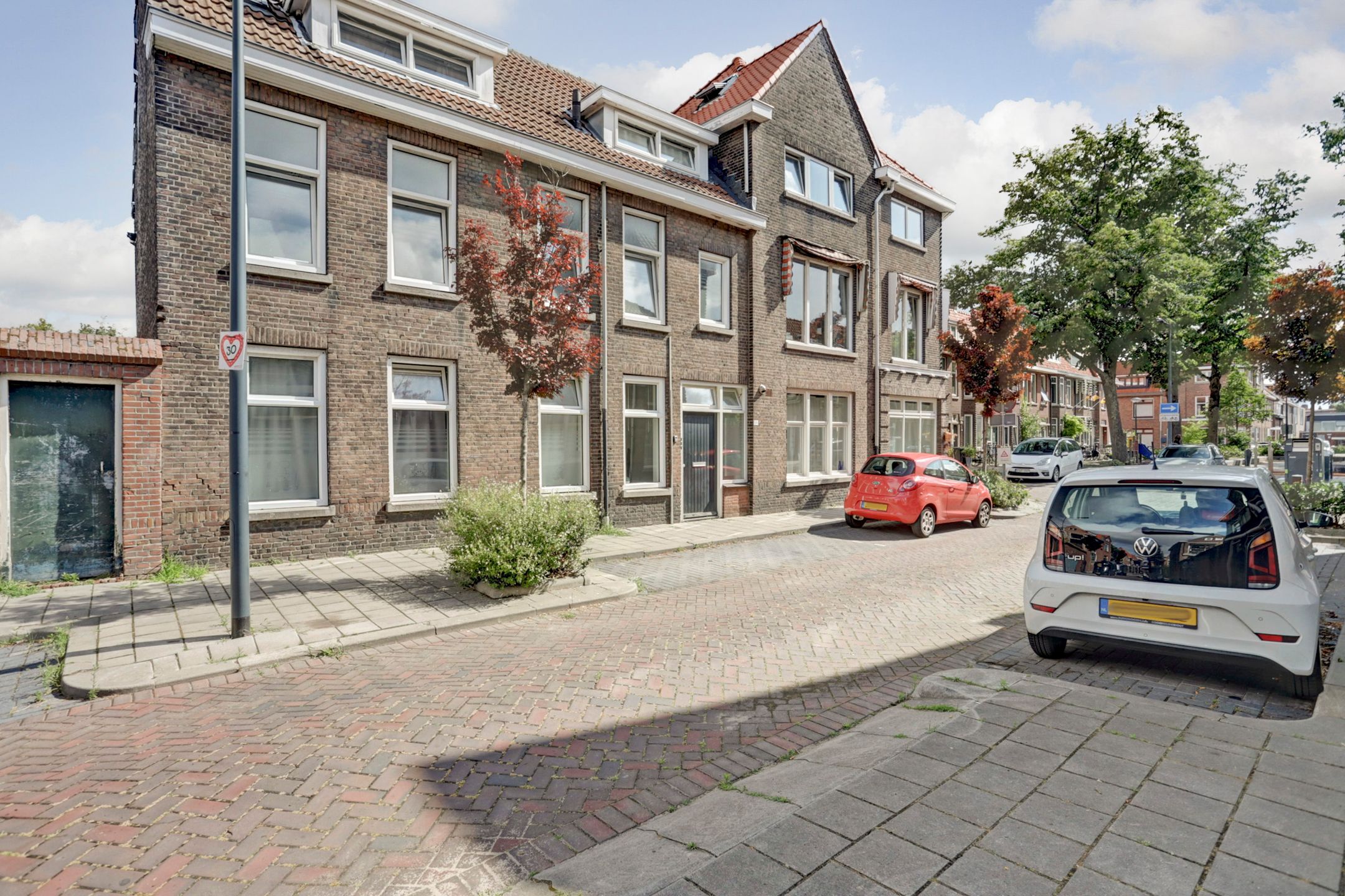 Foto 18 van Dirk van Wassenaarstraat 28-B