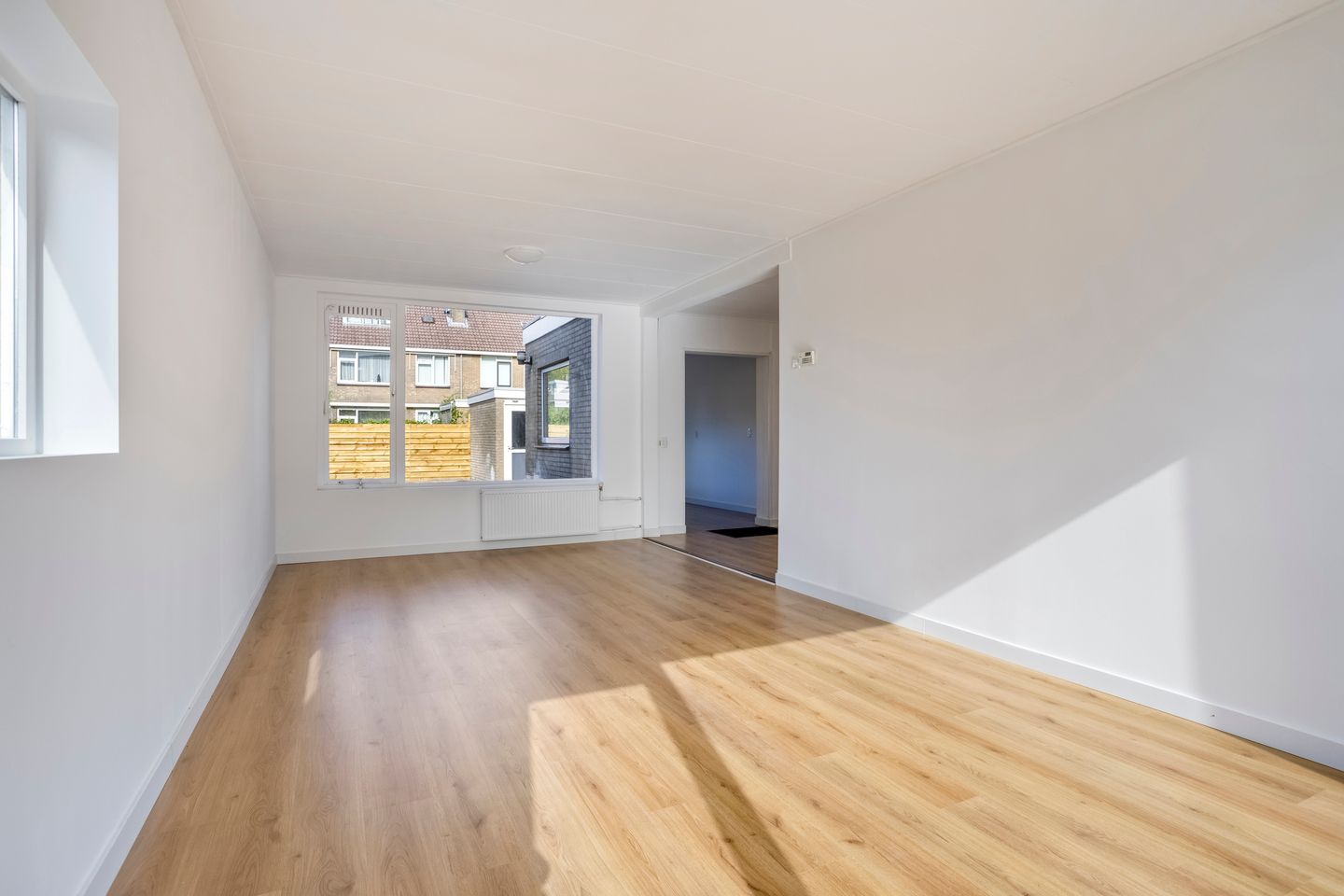 Photo 4 of Kadoelenstraat 18