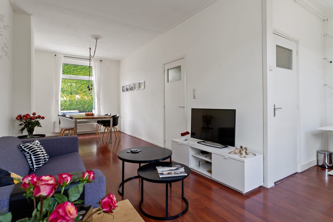Photo 2 of Douwes Dekkerstraat 20