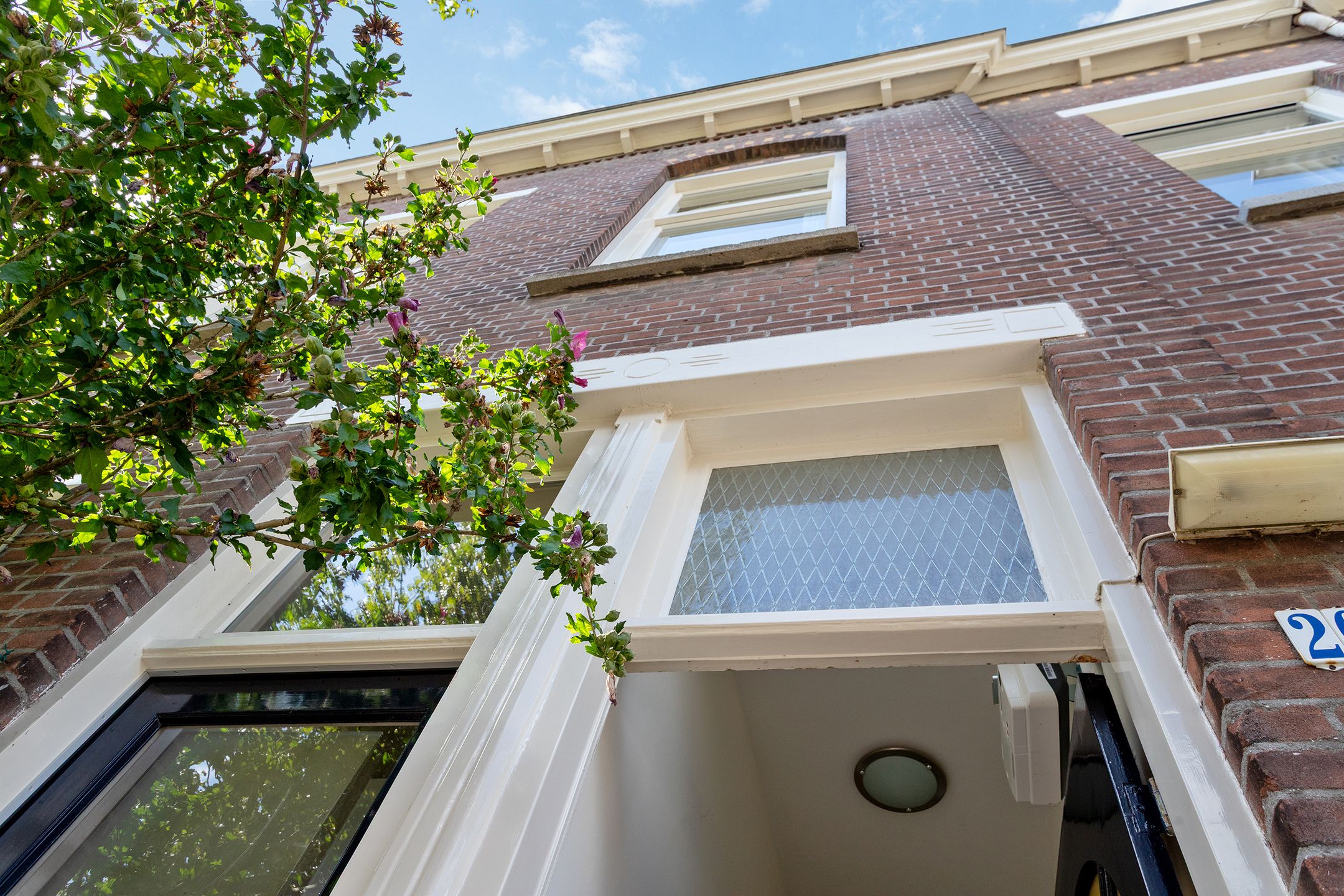 Photo 9 of Douwes Dekkerstraat 20