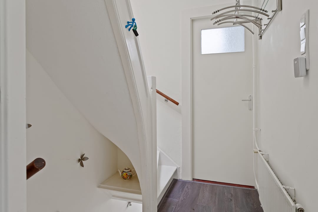 Photo 11 of Douwes Dekkerstraat 20
