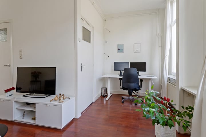 Foto 14 van Douwes Dekkerstraat 20