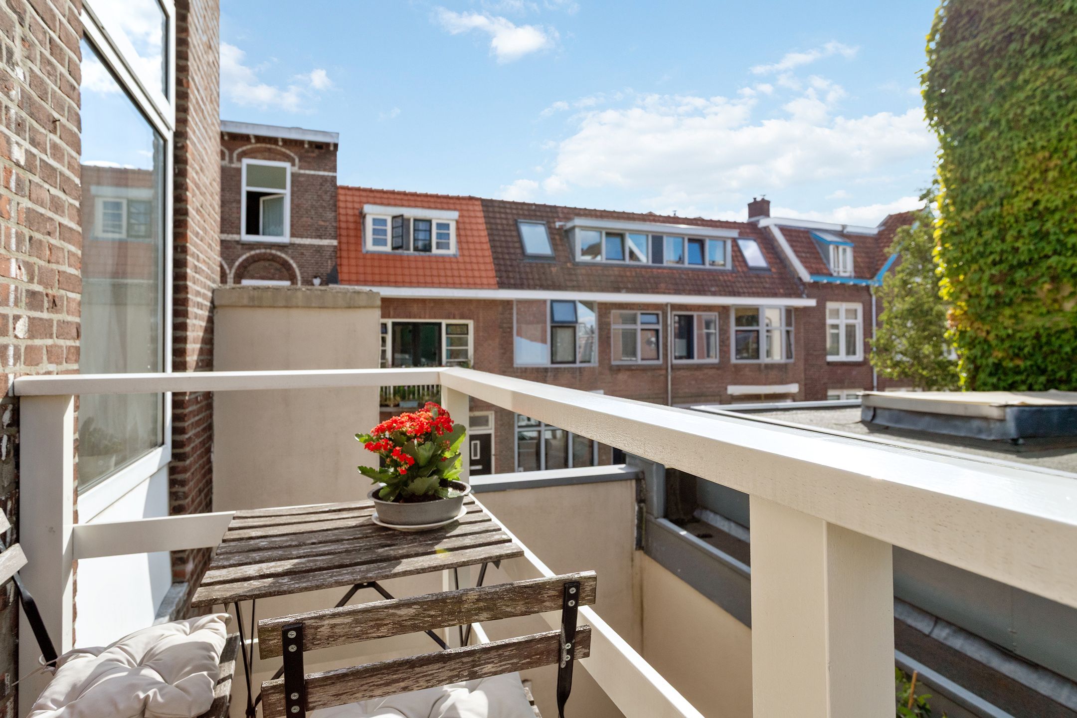 Photo 24 of Douwes Dekkerstraat 20