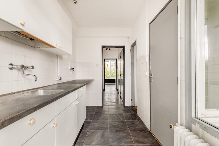 Photo 12 of Van Ostadelaan 124