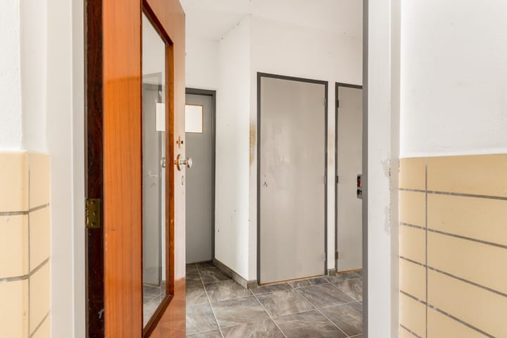 Photo 24 of Van Ostadelaan 124