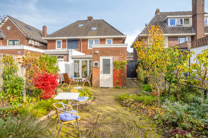 Foto 2 van van Ostadestraat 27