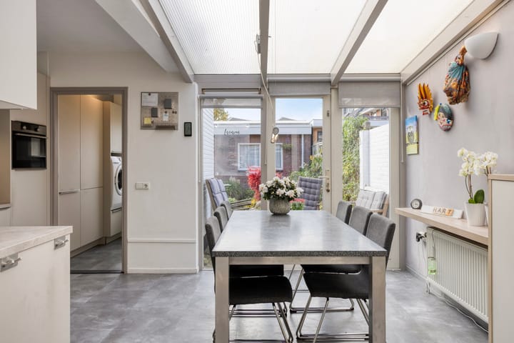 Foto 12 van van Ostadestraat 27