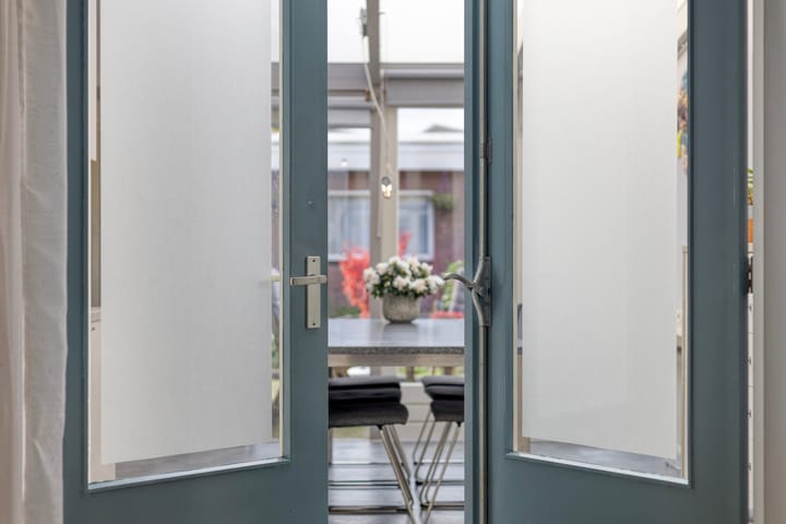 Foto 16 van van Ostadestraat 27