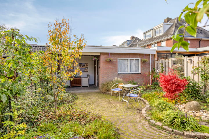 Foto 26 van van Ostadestraat 27