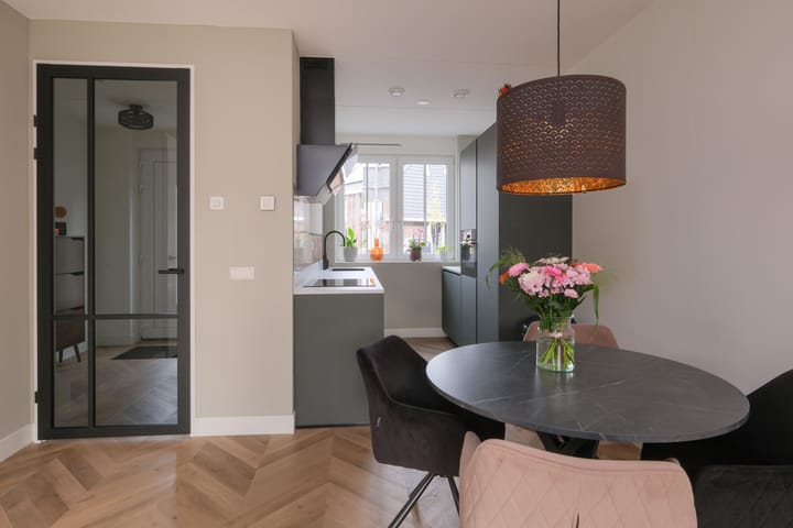 Photo 7 of Kroesestraat 10