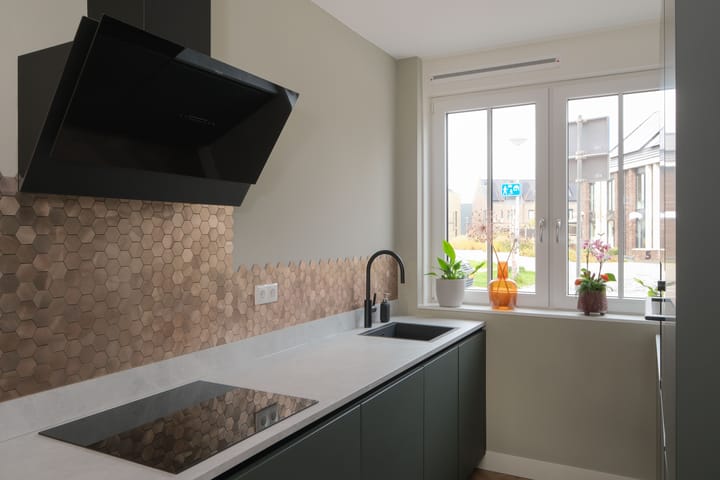 Photo 3 of Kroesestraat 10