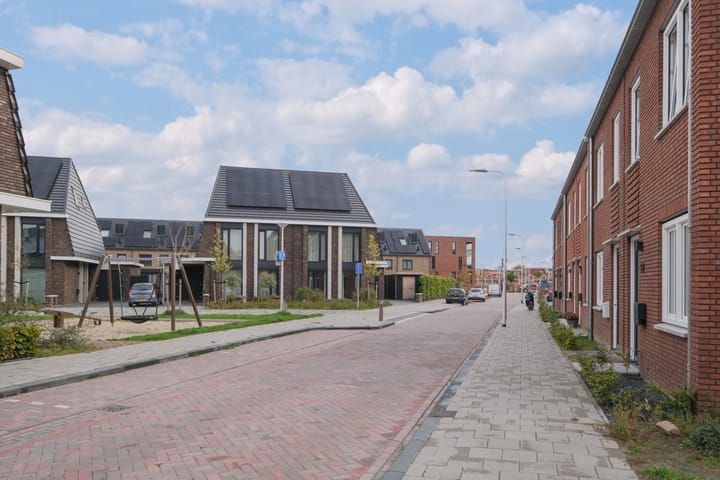 Photo 24 of Kroesestraat 10