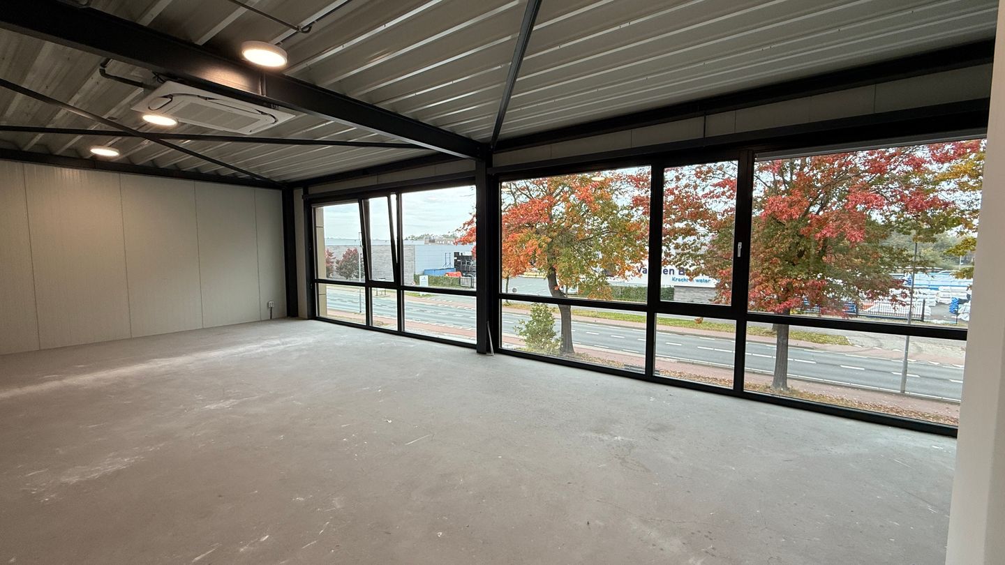 View photo 4 of John F. Kennedylaan 40