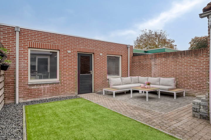 Foto 2 van Mgr. Poelsstraat 22