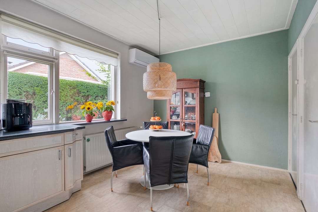 Foto 13 van Burgemeester Bouwensweg 6