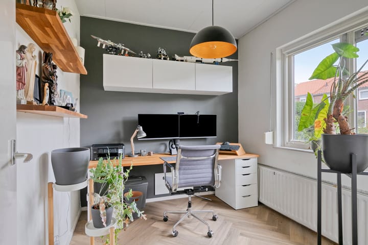 Photo 21 of Burgemeester Bouwensweg 6