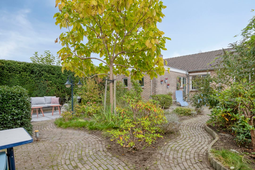 Foto 32 van Burgemeester Bouwensweg 6