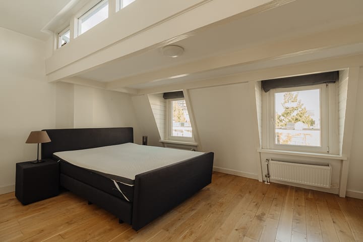 Foto 12 van Ruyschstraat 77-4