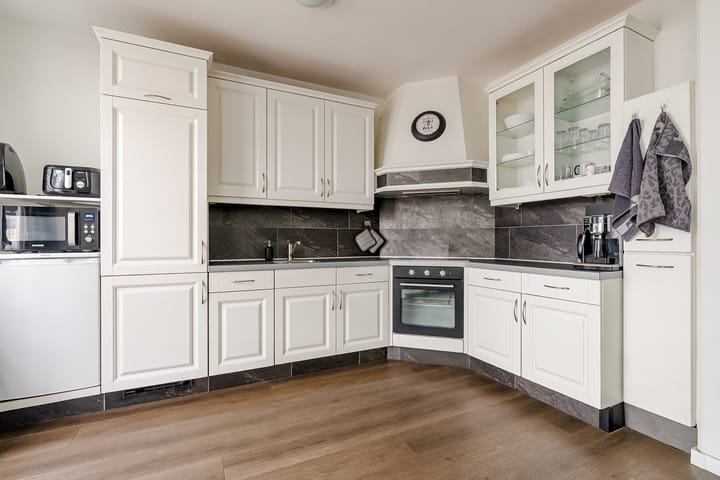 Photo 11 of Terneuzenstraat 10