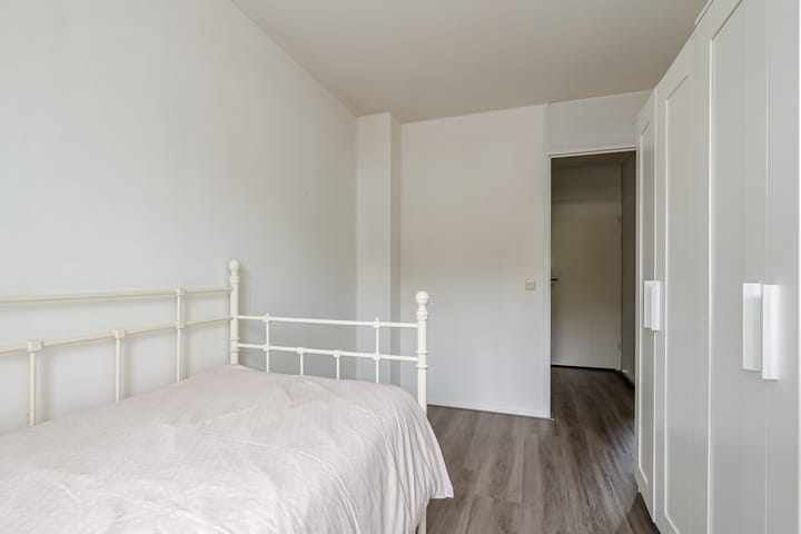 Photo 22 of Terneuzenstraat 10