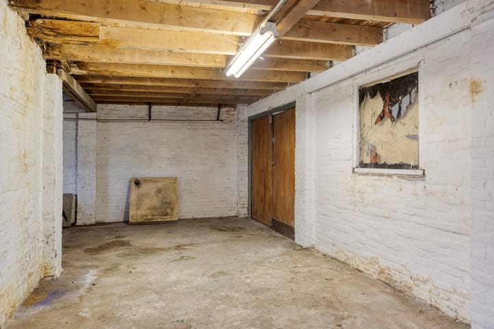 Photo 27 of Graaf van Bronkhorststr 11