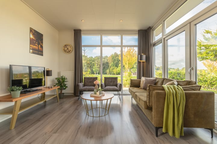 Photo 2 of Valkenburgerweg 128-V216