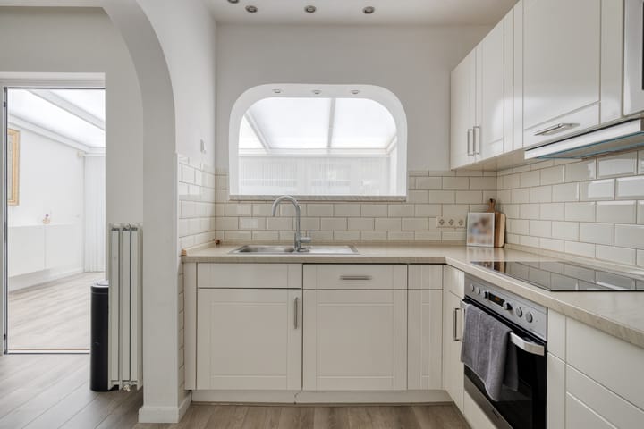 Foto 10 van Adelaertstraat 25