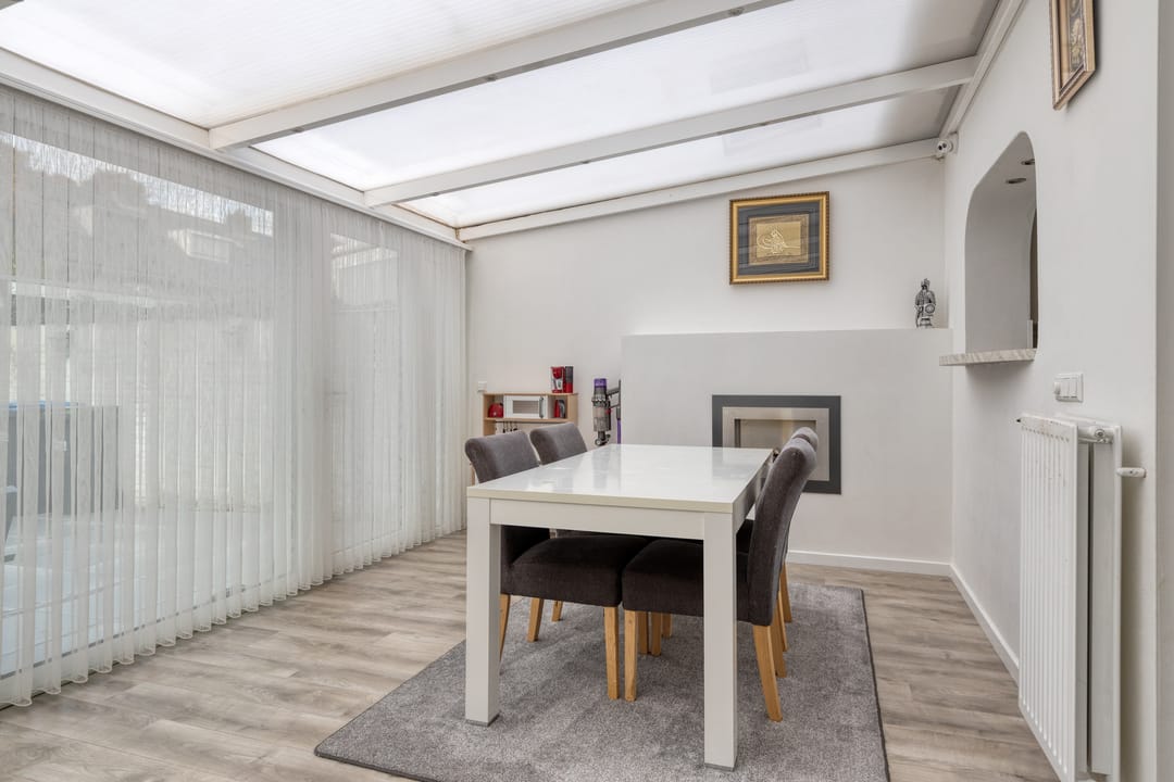 Photo 11 of Adelaertstraat 25