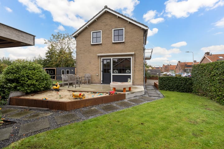 Photo 37 of Europalaan 4