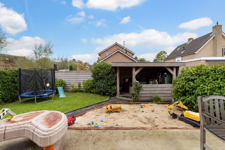 Photo 39 of Europalaan 4