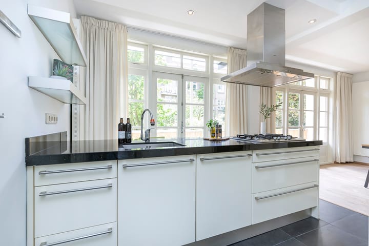 Photo 5 of Jekerstraat 67-1