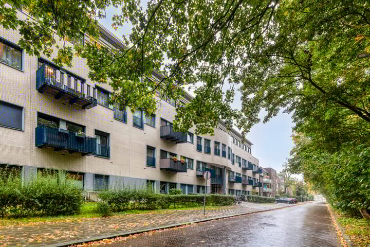 Photo 1 of Waterloolaan 1-5